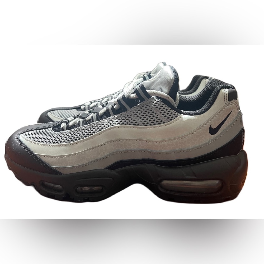Women’s Air Max ‘95 LX, size 8.5